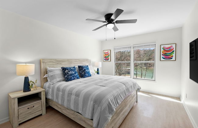 Knotty Pines by Avantstay Lake Views Renovated - Foto 42