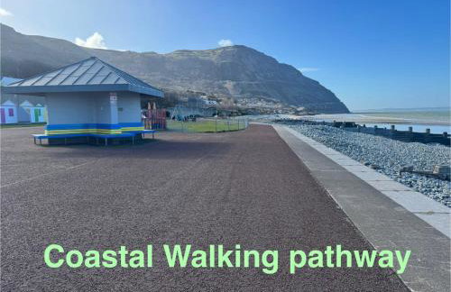 Lovely New 2 Bedroom Condo with Stunning Seaviews - Foto 54