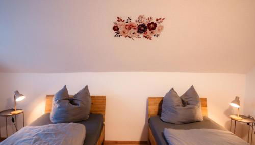 Evelyns Apartment, nahe der Therme und dem Zentrum, privat Parkplatz, Balkon, Highspeed-WLAN - Foto 4