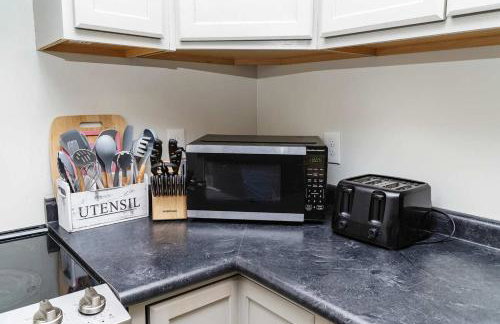 King Bed Creekfront Retreat in Jacksonville - Foto 38