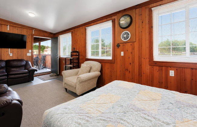 OLDE MILL INN OF CLARKSTON - Photo 20