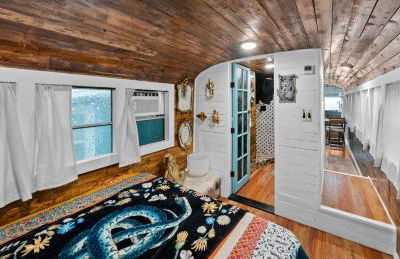 Cozy AF Medusa the Bus-Lux - Foto 15