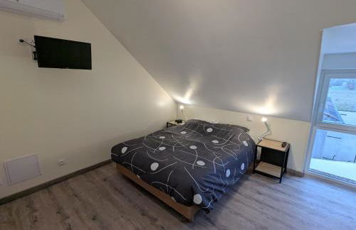 Gîte convivial avec climatisation, 4 chambres, terrasse, parking - 6 pers. - FR-1-590-567 - Foto 2