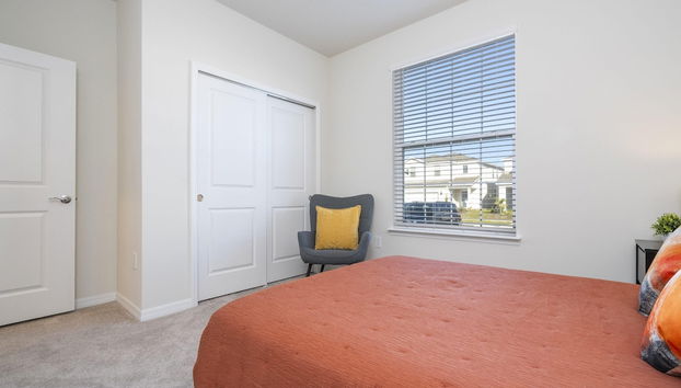 Gorgeous 5Bd w Pool at Windsor Island Resort 3882 - Foto 4, Habitación