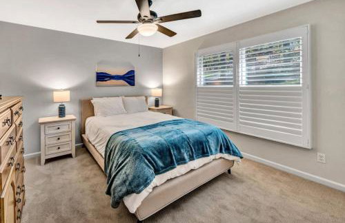 Waterfront Lake House Ideal Dock for Boats, Swimming, Fishing - Foto 20