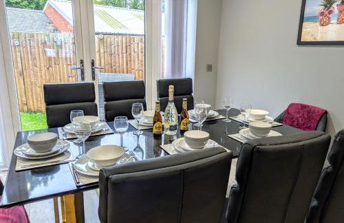 Tempting Telford 4 bed house - Photo 13