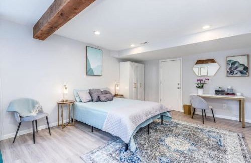 Private Pet Friendly Avenues Suite of Downtown - Foto 9