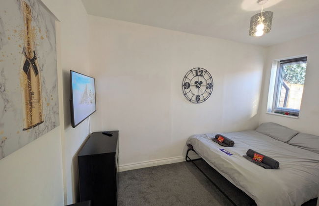 1-bed Retreat - Hot Tub, Private Garden & Bbq - Foto 2