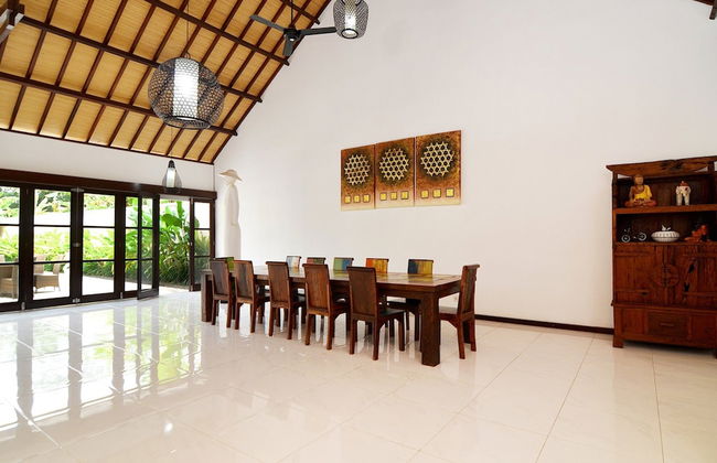 Villa Candi Kecil Tujuh by Villa Finder - Foto 22