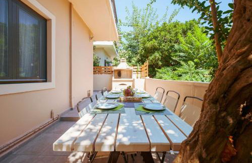 Casa Veranda - 3 Bedroom House with BBQ & Backyard - Foto 1