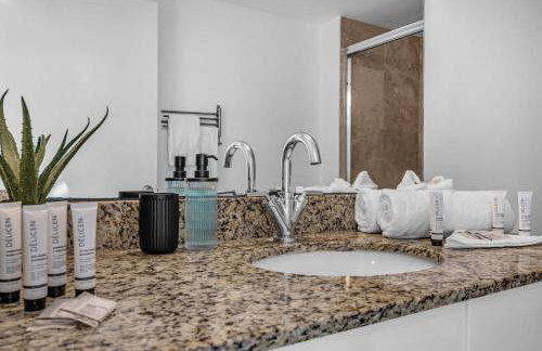 Luxury 2BD Corner Loft with Stunning Miami River View - Foto 3