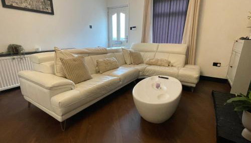 Slick Space for a Standish Stay - Foto 5