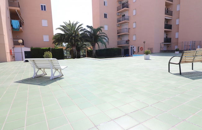 Apartment in Roses Near Sandy Beach - Photo 38