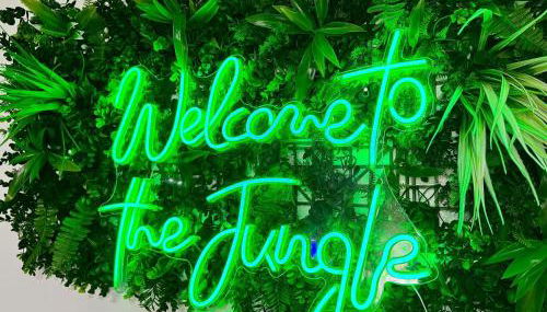 Liverpool City Centre - Spacious Duplex - 6 Bedrooms - Sleeps 14 People - Foto 2