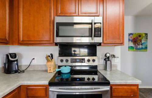 Amazing House with Pool, Arcade, Hot Tub and More - Accomodates 16 guests - Photo 29