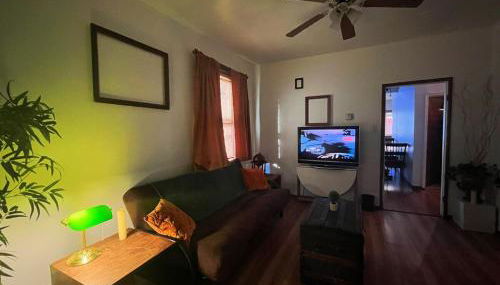 Ironbound 4 bdrm Industrial Suite! FREE parking - Photo 3