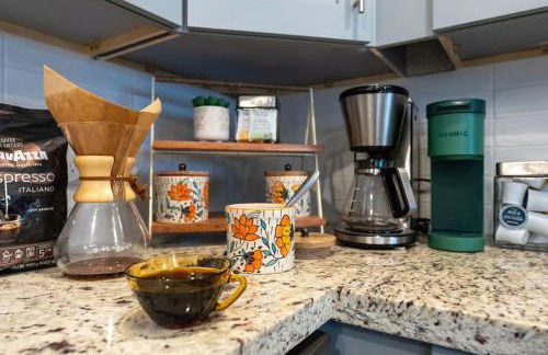 15mi to FIFA l Walkable l Gym l Garage l Heights! - Foto 10