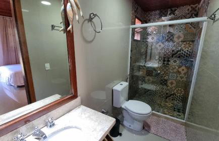 Casa 10 suítes, até 64 pessoas, Praia Ferradura - Foto 42