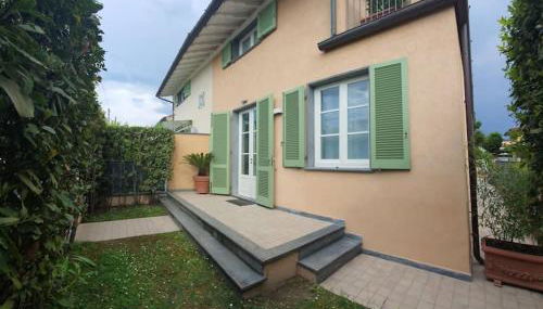 La casa di Elena Versilia - Two Apartments - Foto 5, Garden, Garden view