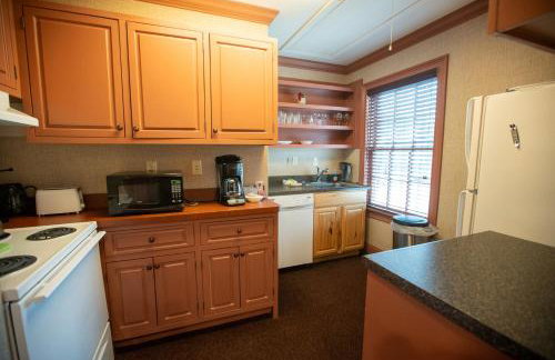 Howard's Creek Inn - Foto 80