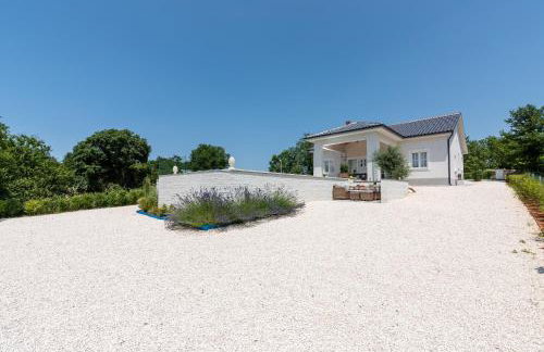 Sienna Zminj - Foto 51