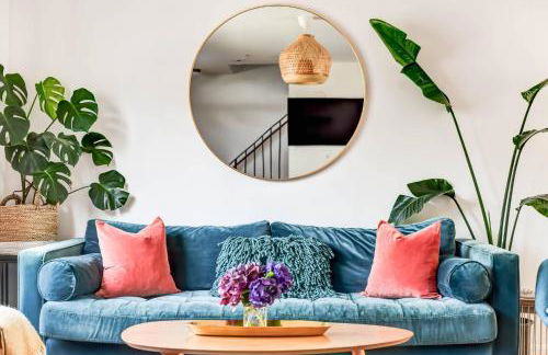 Walk to the Beach! Beach Passes | Games I King Bed - Foto 18