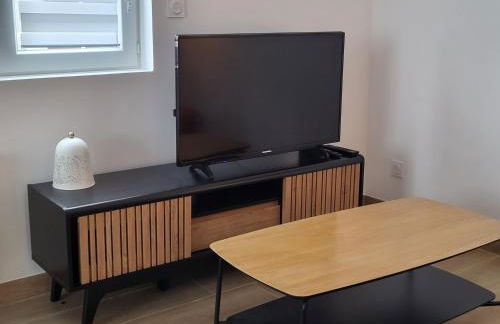 Elégant T2, avec climatisation et parking, quartier calme, proche centre - Foto 2