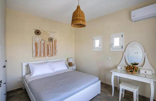 Stelios-Korina Villa with Pool and Stunning View in Syros Posidonia - Photo 49