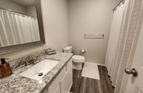 Spacious Retreat 5 Min from Lake Conroe - Foto 15