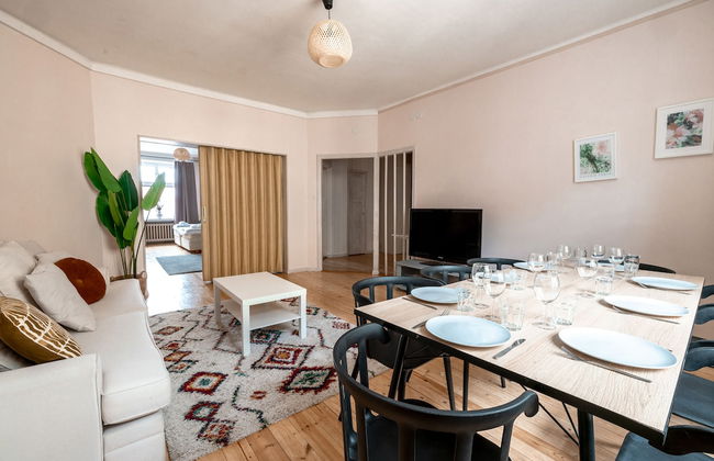 2ndhomes Bright 125m2 4BR Center Apt - Foto 15