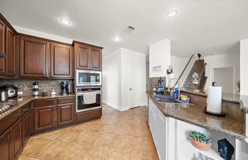 Austin Epic Stay Yoga Gym BBQ Yard WiFi Games - Foto 14