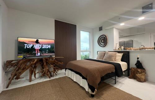 MIAMI WOOD APART HOTEL NEW 2025 - PRIVATE TERRACE - Parking - Beach 5 min - Foto 16