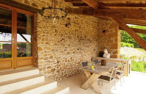 Very nice cottage with studio on a domain with heated pool - Foto 23