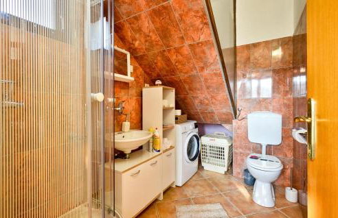 Stunning Home In Gornje Stative - Foto 31