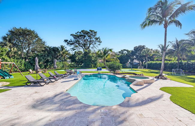 Luxurious 7-Bedroom Villa with Pool & Games - Foto 73