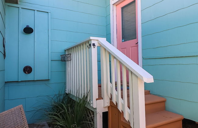 Vibrant Bungalow 2 Minutes to the Beach - Foto 41