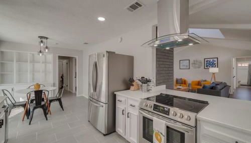 Charming 5BD-3BA in the Heart of Plano -Sleeps 10 - Foto 3