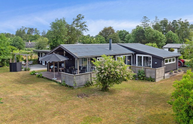 "Holmwith" - 200m from the sea - Foto 1