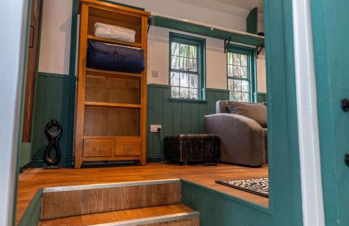 Heron's Perch- A pond-side retreat with cinema room - Photo 30