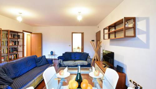 2 Bedroom Awesome Apartment In Sacile - Foto 2
