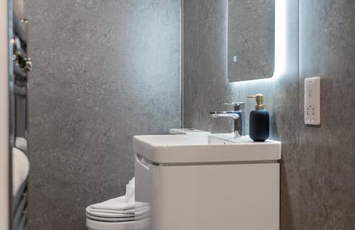 Modern Stylish 2 bedroom apartment in the heart of Potters Bar - Foto 22