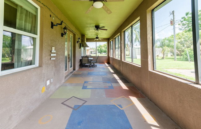 Chic Renovated Oasis: Disney & Universal Nearby 4 Bedroom Home by RedAwning - Foto 40