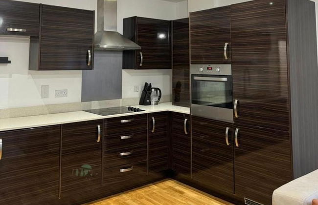 Stunning 2-bed Apartment in Dartford - Foto 8