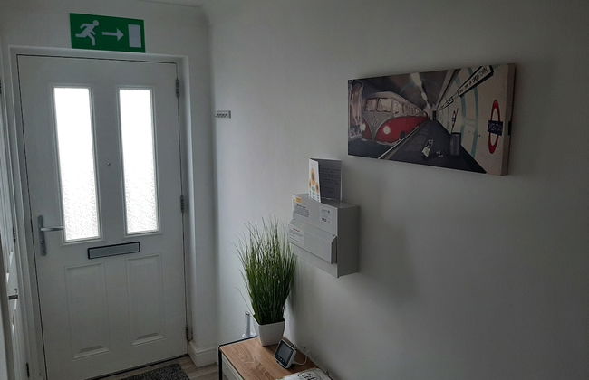 Cozy Courtyard Apt, Explore & Relax, Free Parking - Foto 18