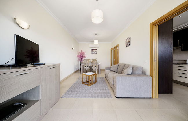 Lagos Central 1 With Pool by Homing - Foto 8