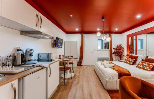 L'Écrin Rouge Escapade Romantique et Balnéo Privé - Foto 13