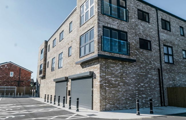 Luxury Manchester Apartment - Orange - Photo 3