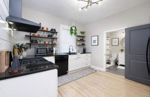 Walk to Highland Square, Sleeps 8 - Foto 23