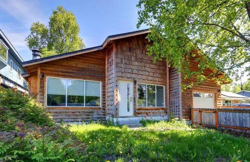 Downtown Retreat: Convenient Family Cottage - Foto 18