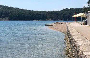 SeaYou!***Charming 1-bedroom rental unit in the old city center of Cres - Foto 26